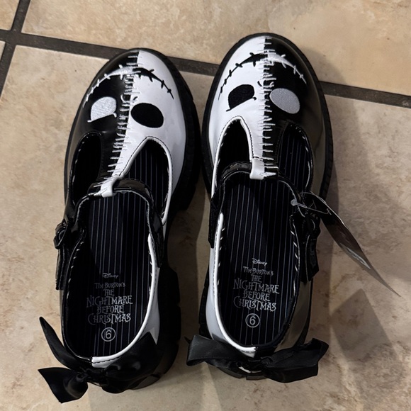 Disney Black and White Platform Shoes - Picture 5 of 7